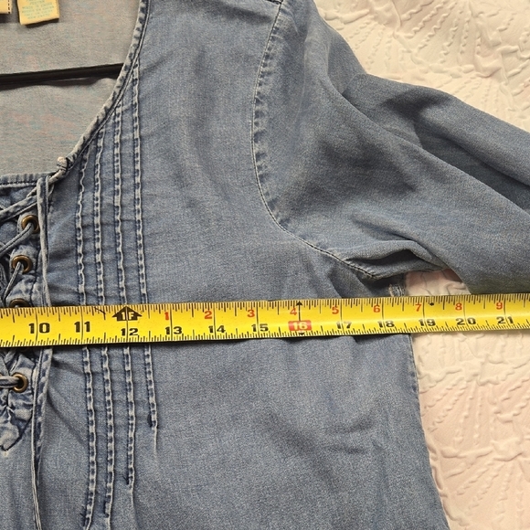 Caribbean Joe Blue Lace-Up Blouse - Picture 4 of 8